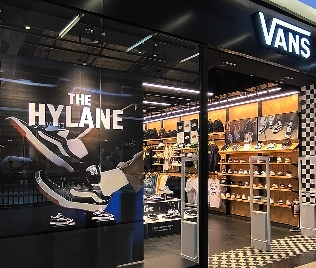Vans DOT Baires en Shopping DOT Baires, Buenos Aires