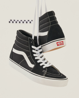 Vans Sk8-Hi negro con franja blanca