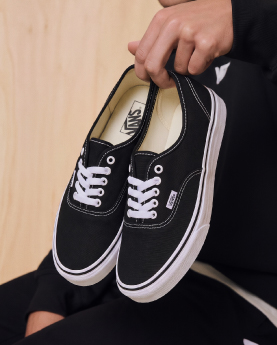 Vans Authentic negro clásico